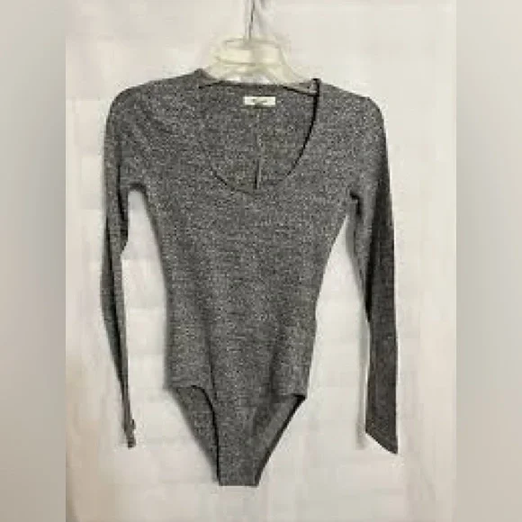 Madewell Heather Gray Long Sleeve Bodysuit - Picture 6 of 7